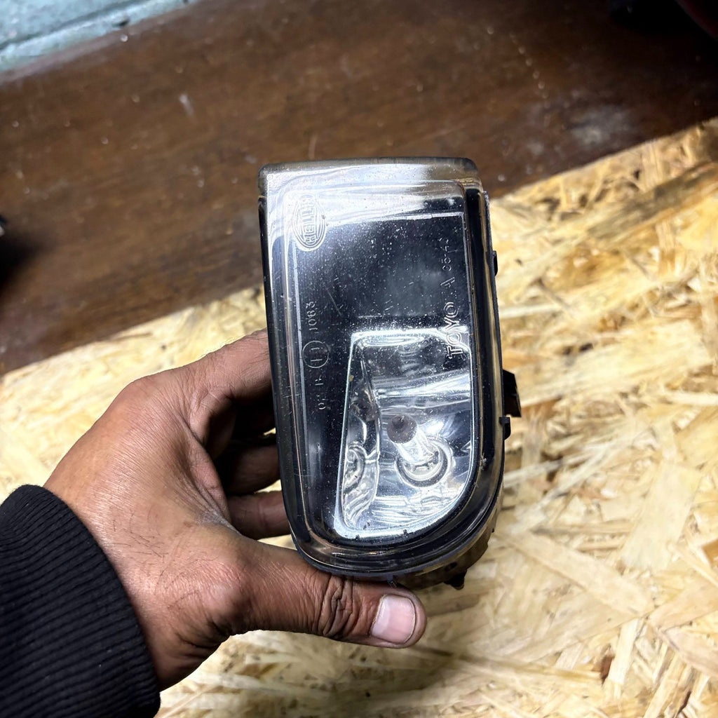 Toyota Avensis T25 2005-2008 Left Front Fog Light 81220-05060/0D042