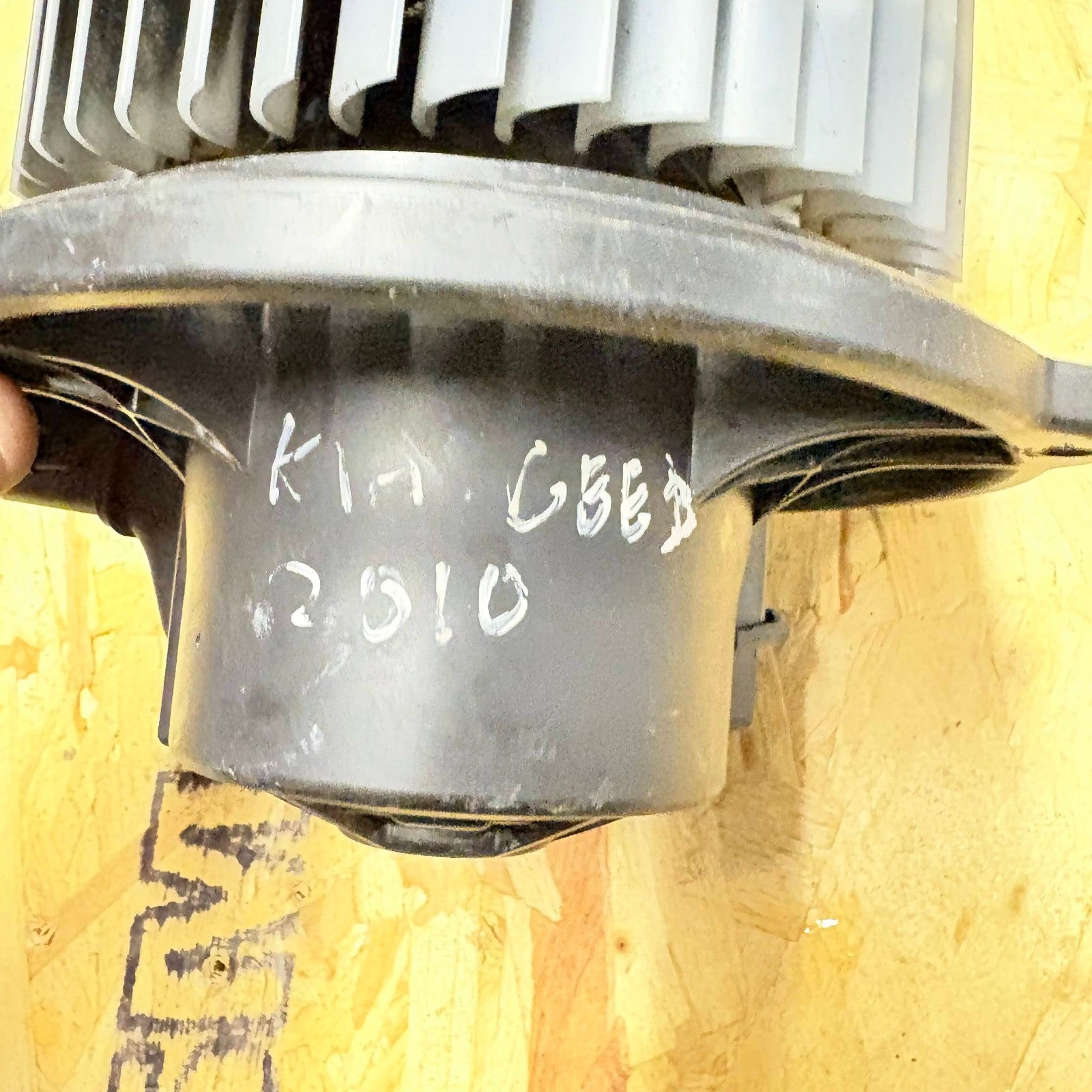 Kia Ceed Mk1 2006-2012/Hyundai i30 FD 2007-2012 Heater Blower Motor F00S33F023