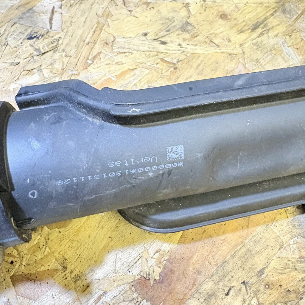 Skoda Superb B6 (3T) 2013 2.0 TDi 125 kW Intercooler Hose Pipe Tube 1K0145770AE
