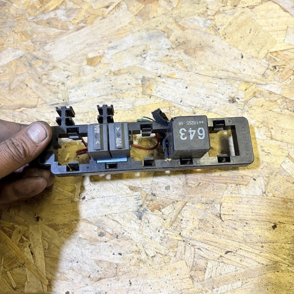 AUDI A3 MK2 FUSE RELAY BOX 1.9D 1K2937503A ++102551A