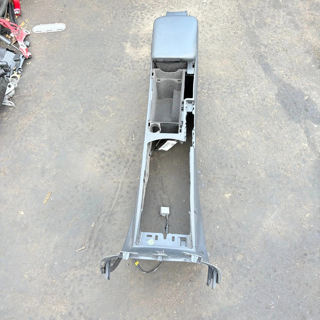VOLVO V50 2009 HATCHBACK ARMREST WITH CENTRE CONSOLE 30755374