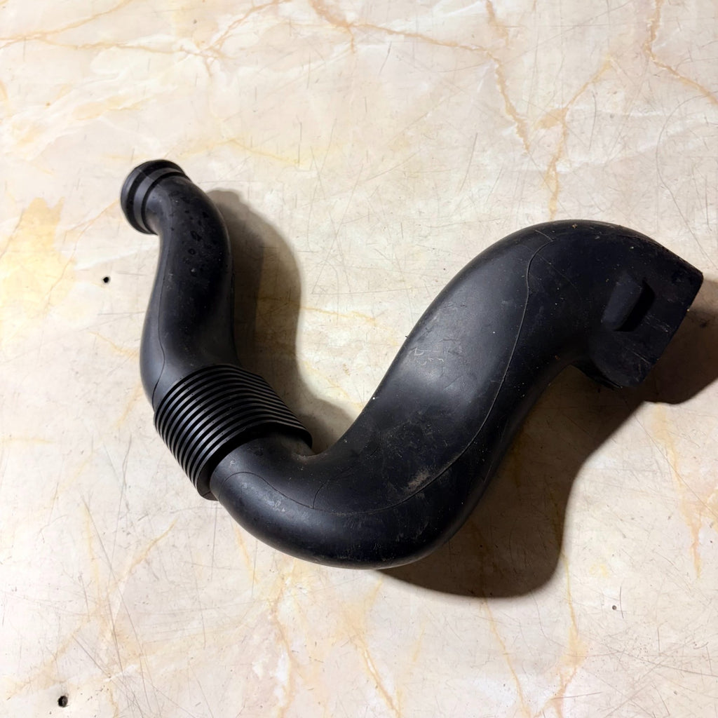 2007-2012 SKODA FABIA MK2 1.2 AIR INTAKE PIPE 6Y0129618A