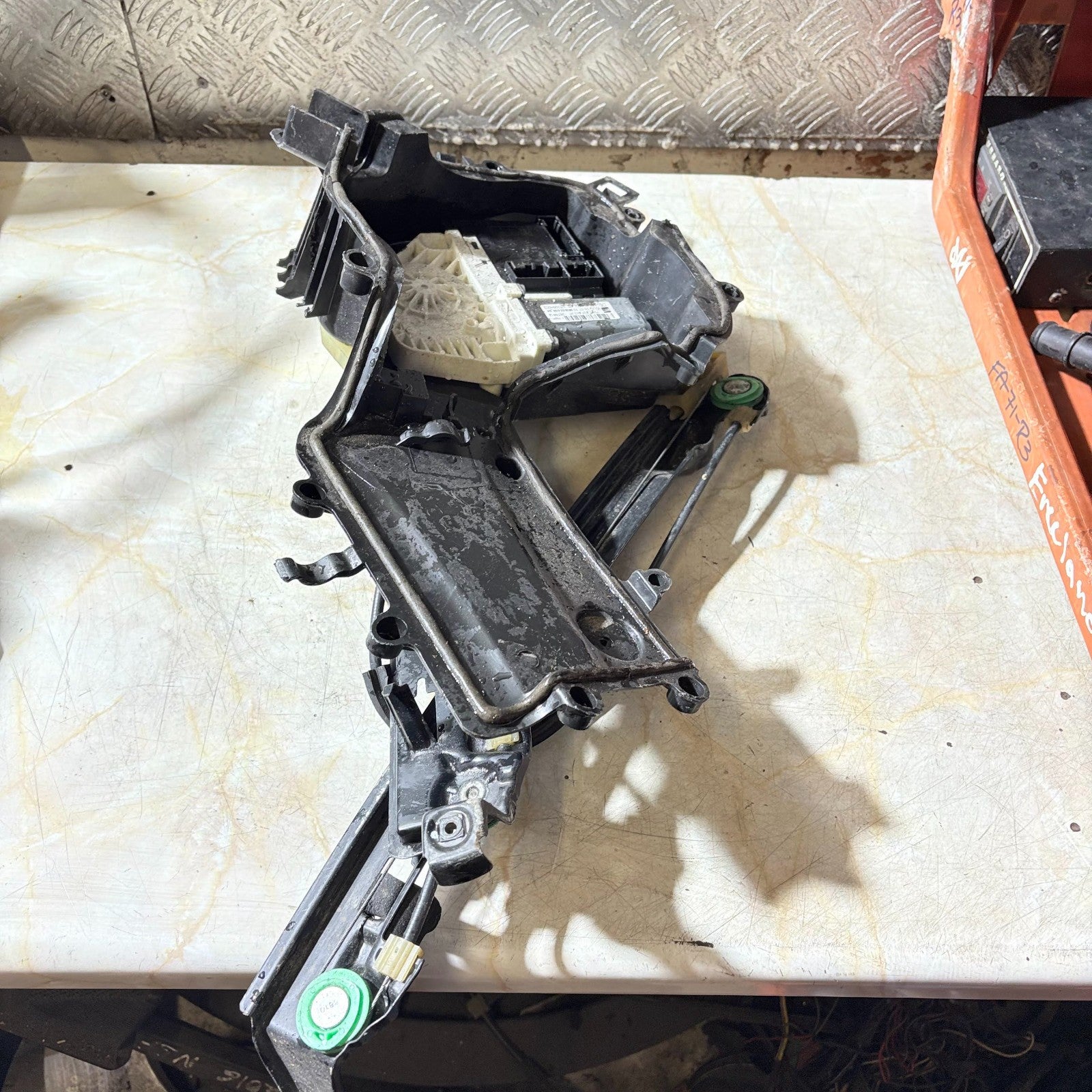 2009-2012 SEAT LEON MK2 DRIVER FRONT RIGHT WINDOW REGULATOR 1P0837402T