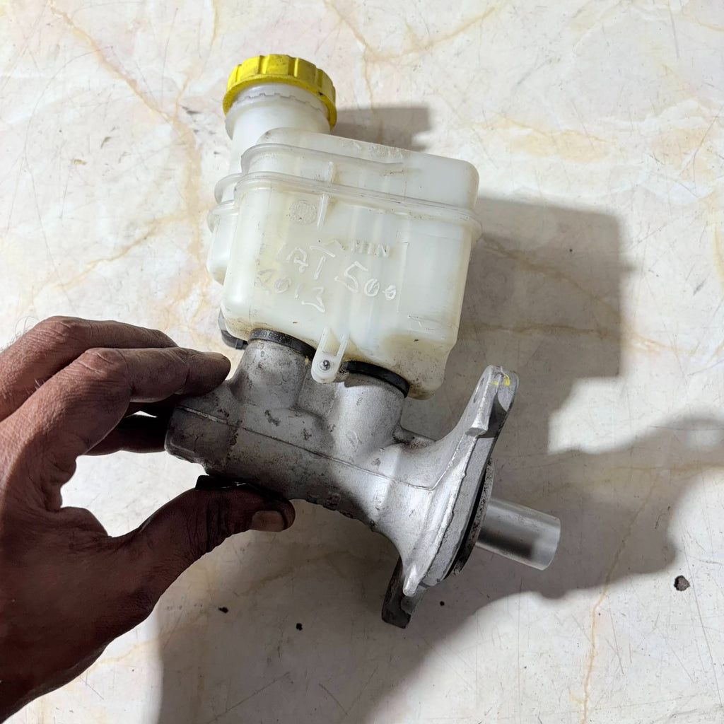 FIAT 500 BRAKE MASTER CYLINDER 32069666 HATCHBACK 2013
