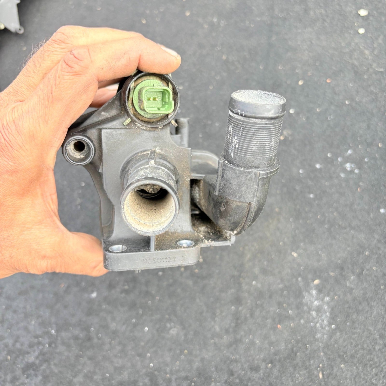 2008-2017 FORD FIESTA THERMOSTAT HOUSING 9670253780