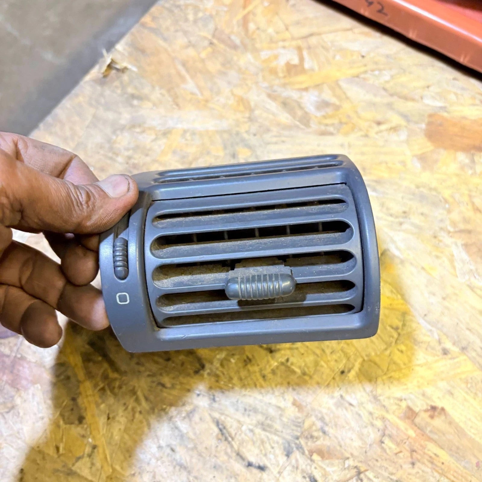 Fiat Scudo Peugeot Expert Citroen Dispatch 1995-2006 Dash Air Vent Left