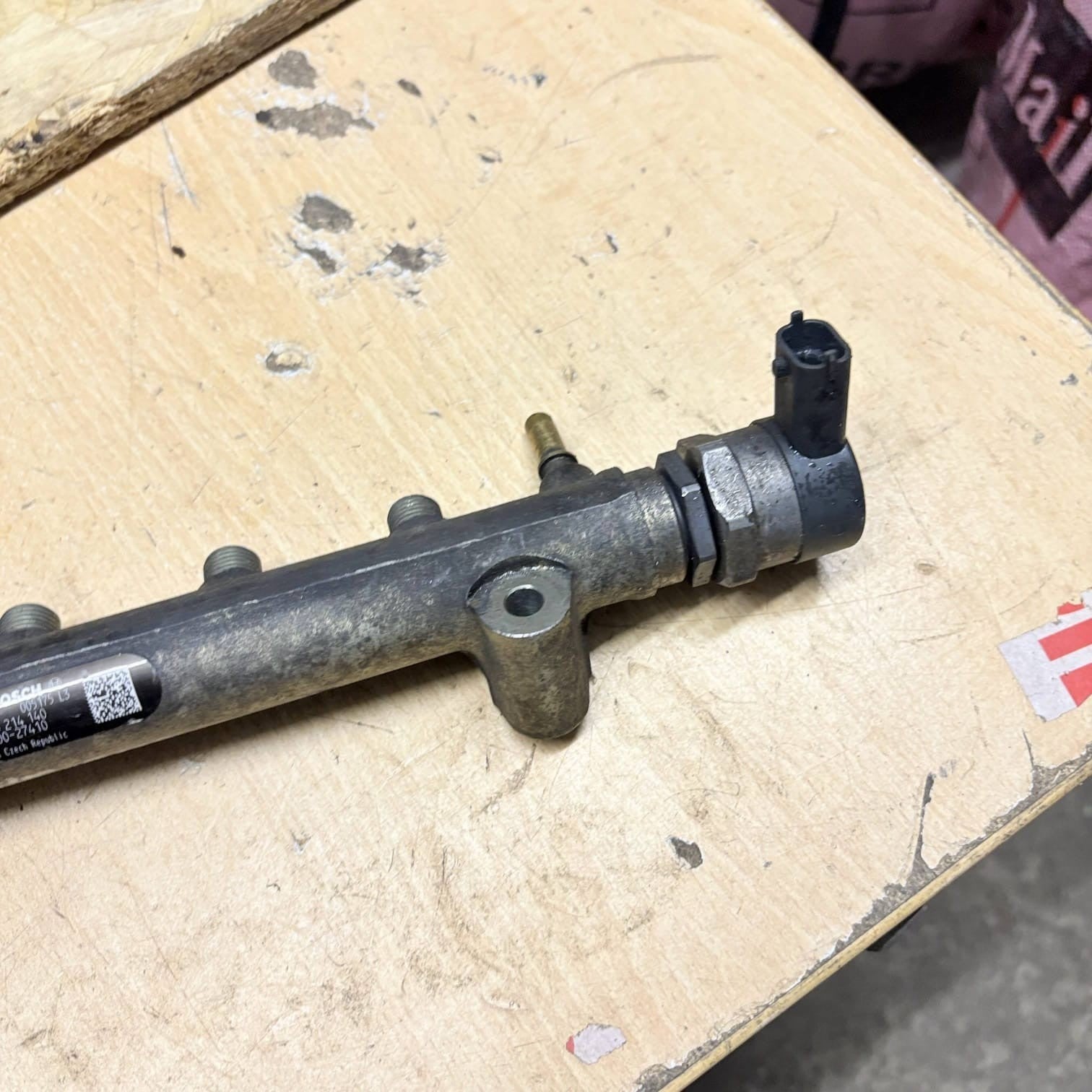 KIA CARENS 2008 2.0 CRDI 3140027410 0445214140 HIGH PRESSURE FUEL RAIL