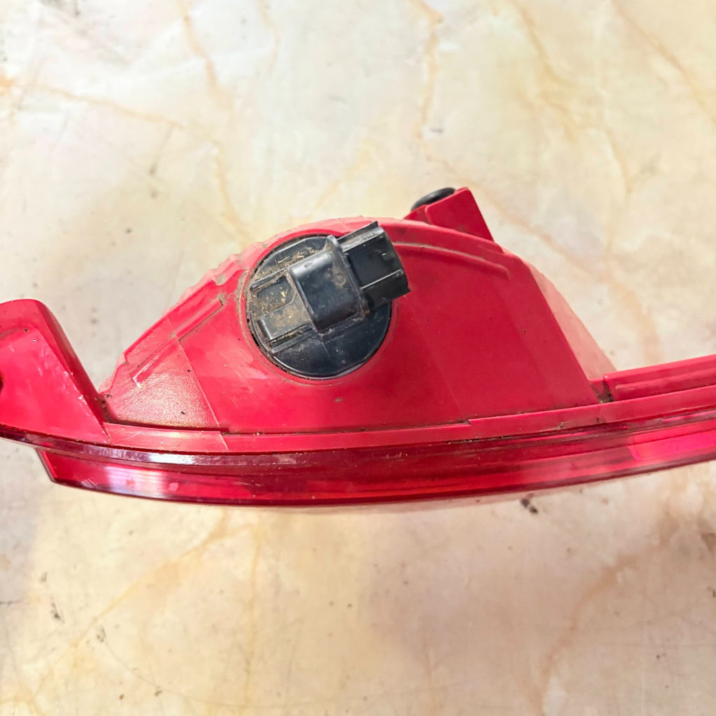 O/S (DRIVER) REAR BUMPER REFLECTOR/LIGHT-KIA RIO 2014