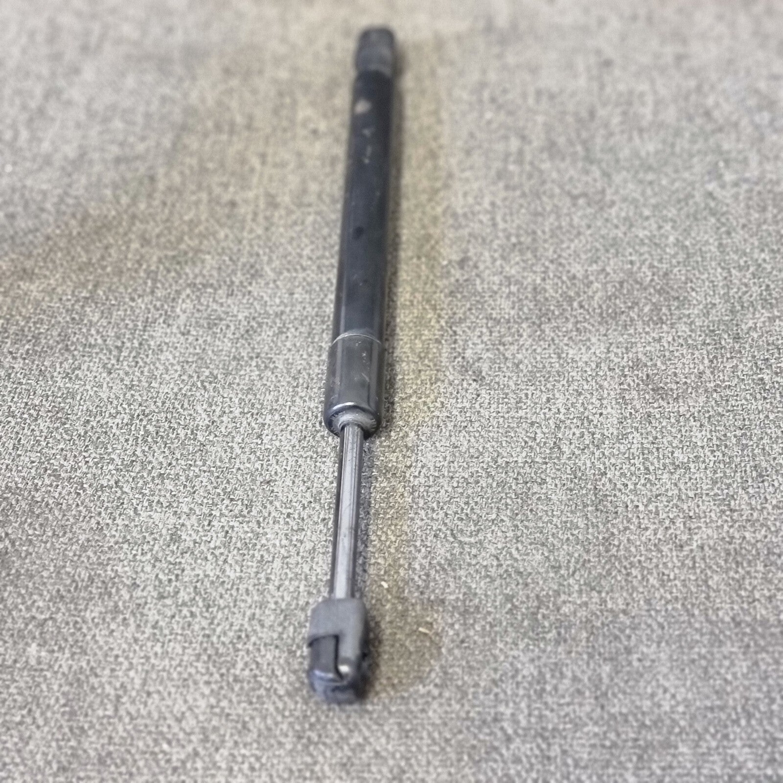 Audi A4, S4 (B7-8E-8H) 2006 Tailgate trunk strut damper 8E5827552J01S GIR9451