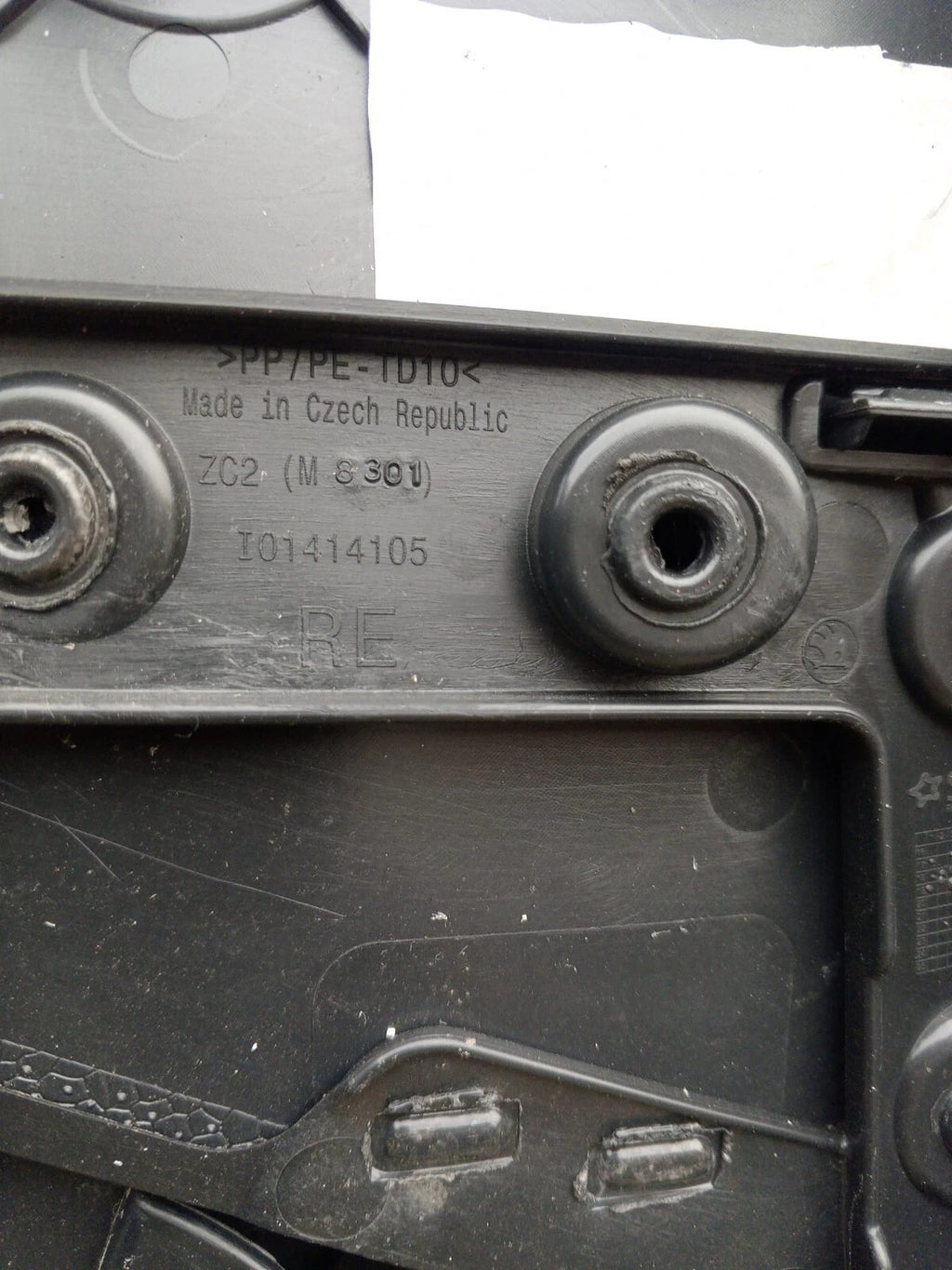 2021 SKODA KAROQ SE TSI MK1 5DRS ESTATE REAR RIGHT SIDE DOOR CARD