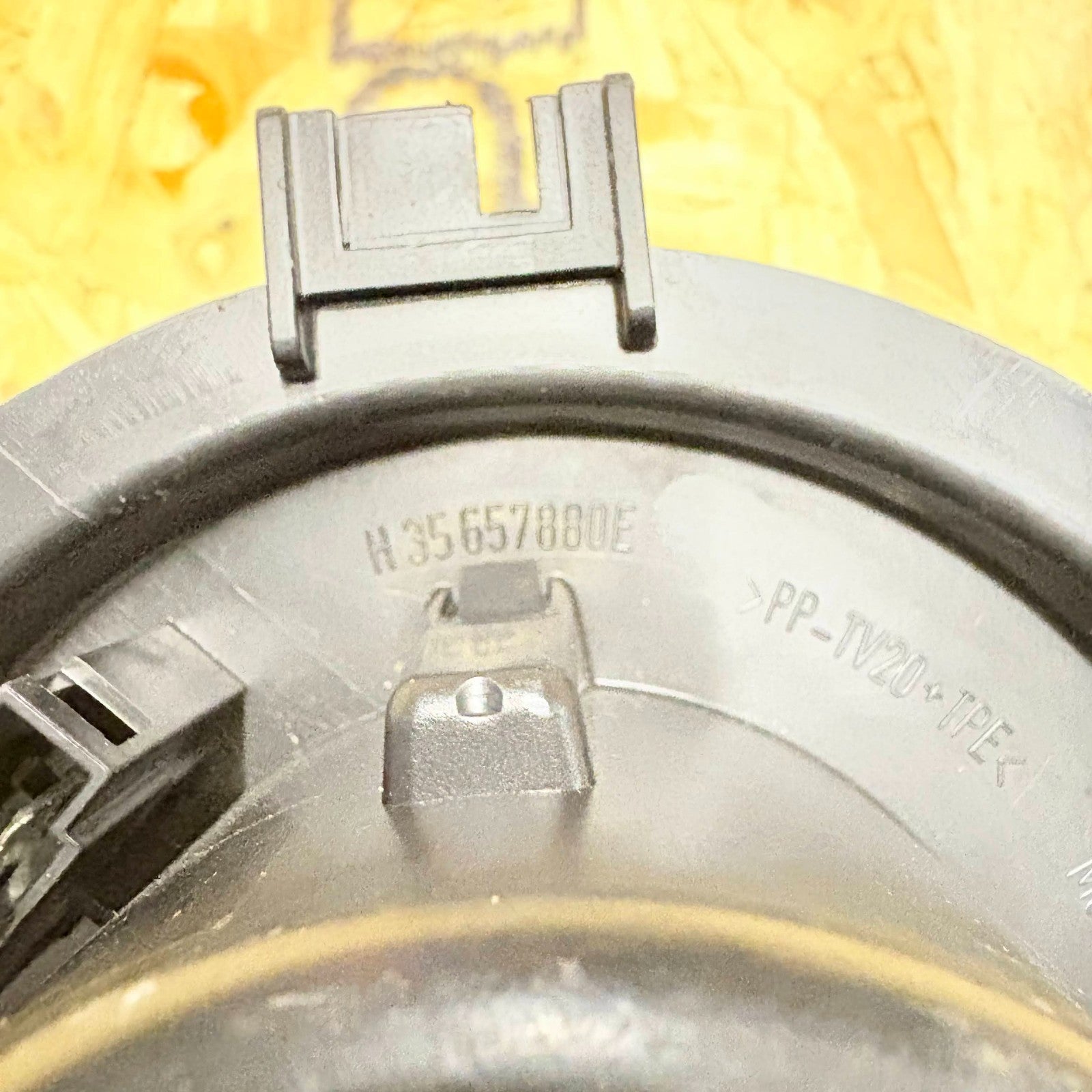 VOLKSWAGEN BEETLE HEATER BLOWER MOTOR FAN H35657880E
