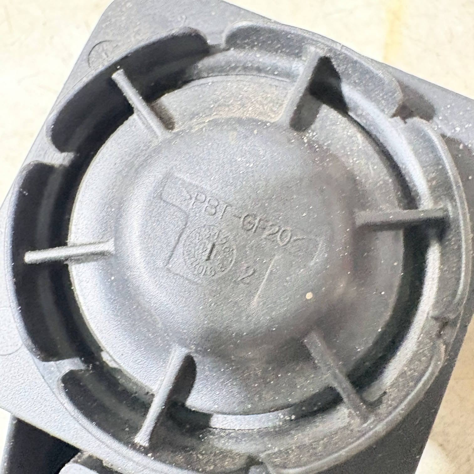 AUDI A3 S3 RS3 8V 2013-2020 HIGH TONE HORN & MOUNTING BRACKET 8V2951285