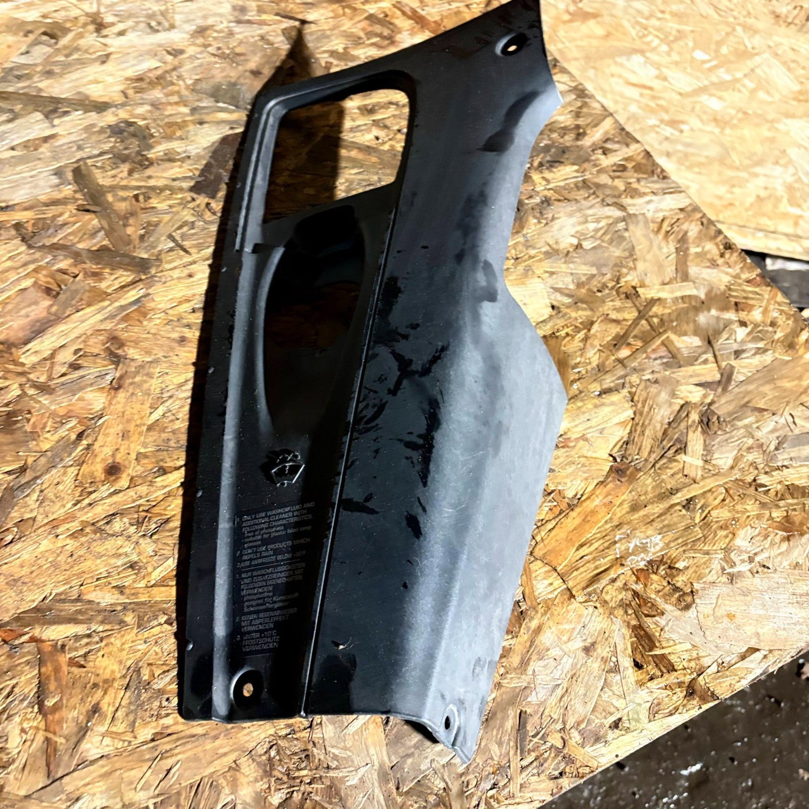 Porsche Cayenne Engine Compartment Trim Cover Right Side 7L5806584 2007-2010