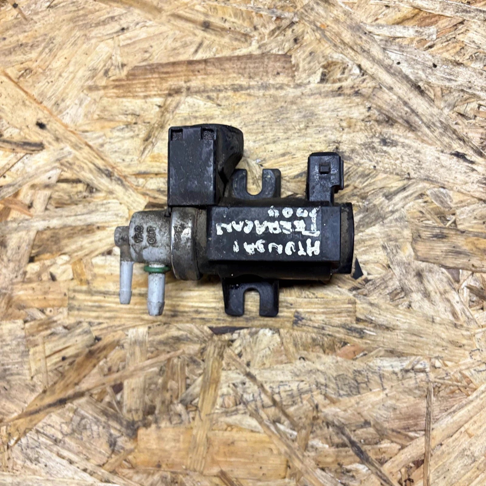 Hyundai Terracan 2004-2006 EGR Vacuum Solenoid Valve Exhaust Control