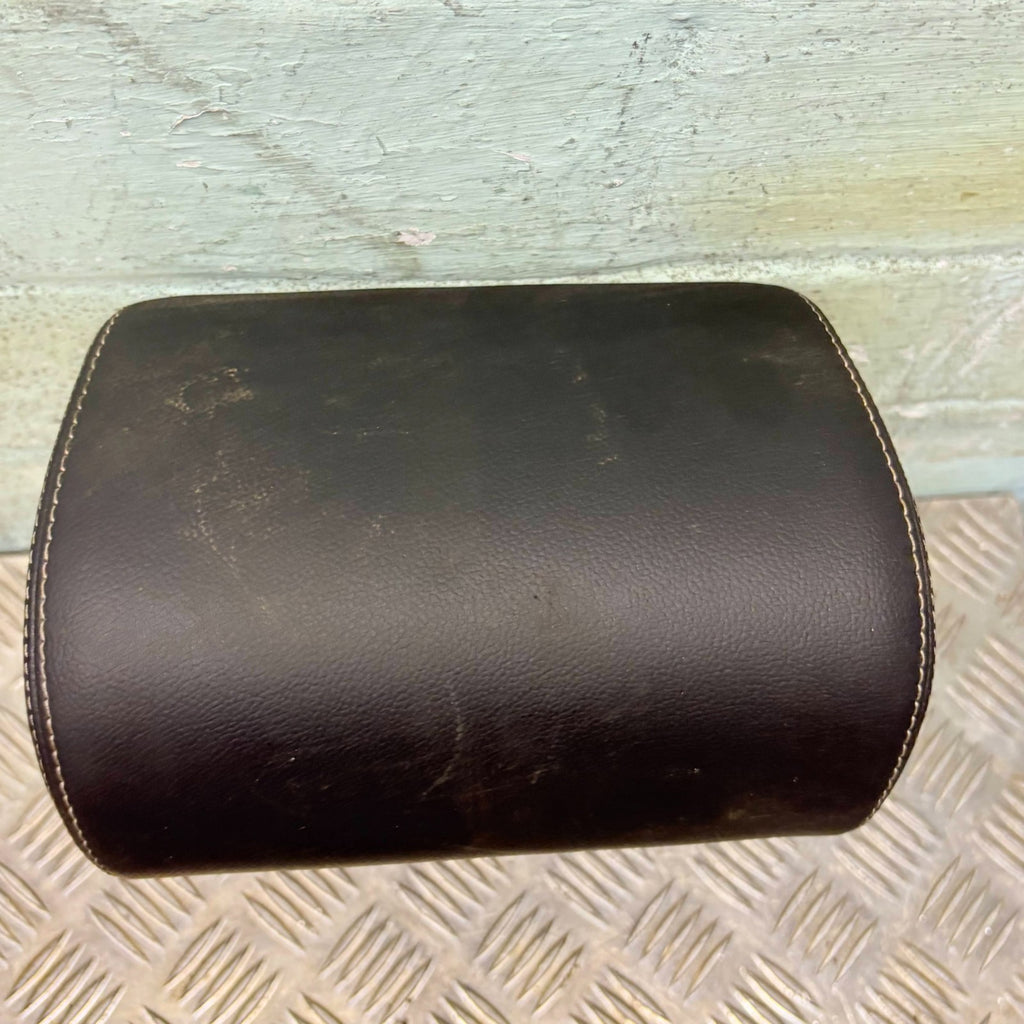 JAGUAR XE Mk1 OFFSIDE REAR RIGHT SIDE HEADREST 2017