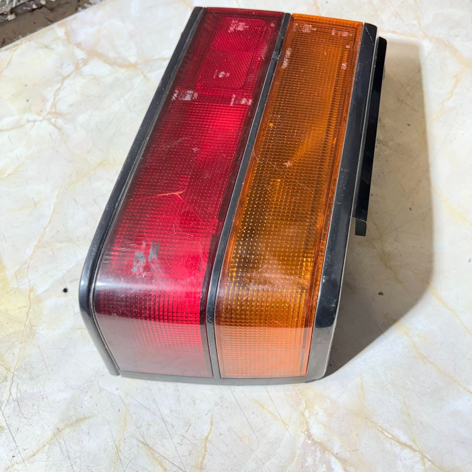 86-87 Civic 4Dr RearRight Taillight Combination Brake Signal Stop Lamp