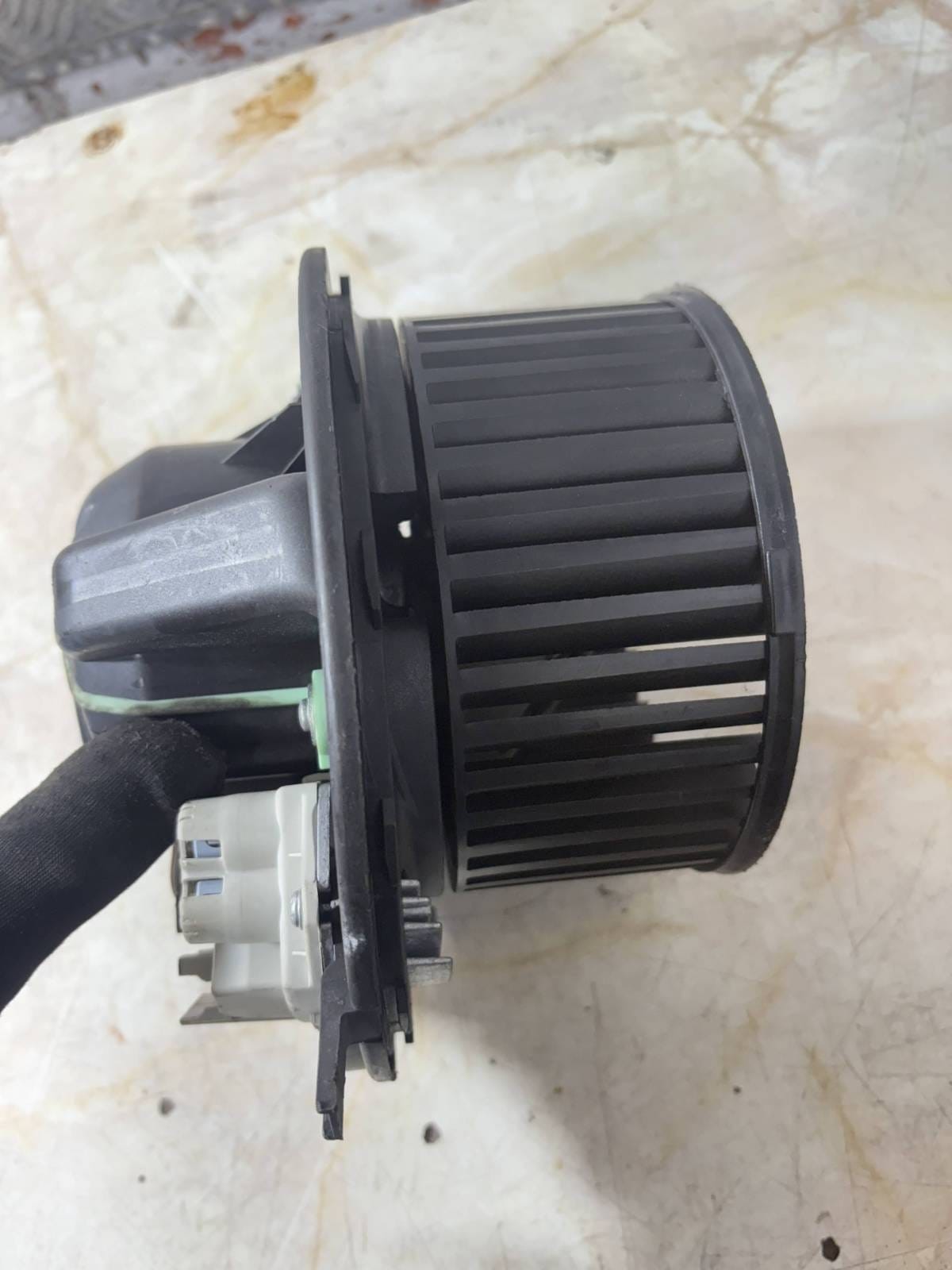 BMW 1 SERIES DENSO HEATING ENGINE MOTOR CZ1163600381