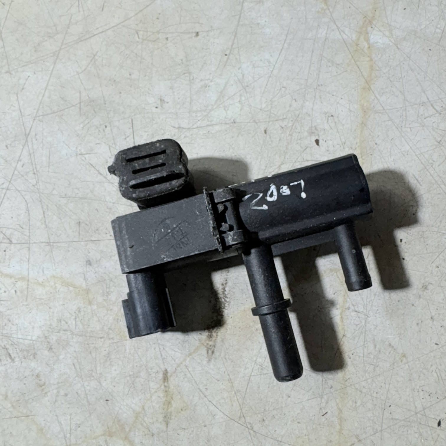 1X43-9C915-BC SOLENOID VALVE JAGUAR X-TYPE 2.5 B 143KW 5M 5P (2007) SPARE USA