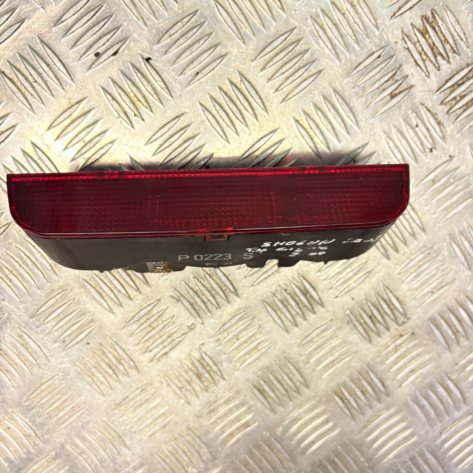 MITSUBISHI SHOGUN 2003 REAR HIGH LEVEL BRAKE LIGHT P0223S