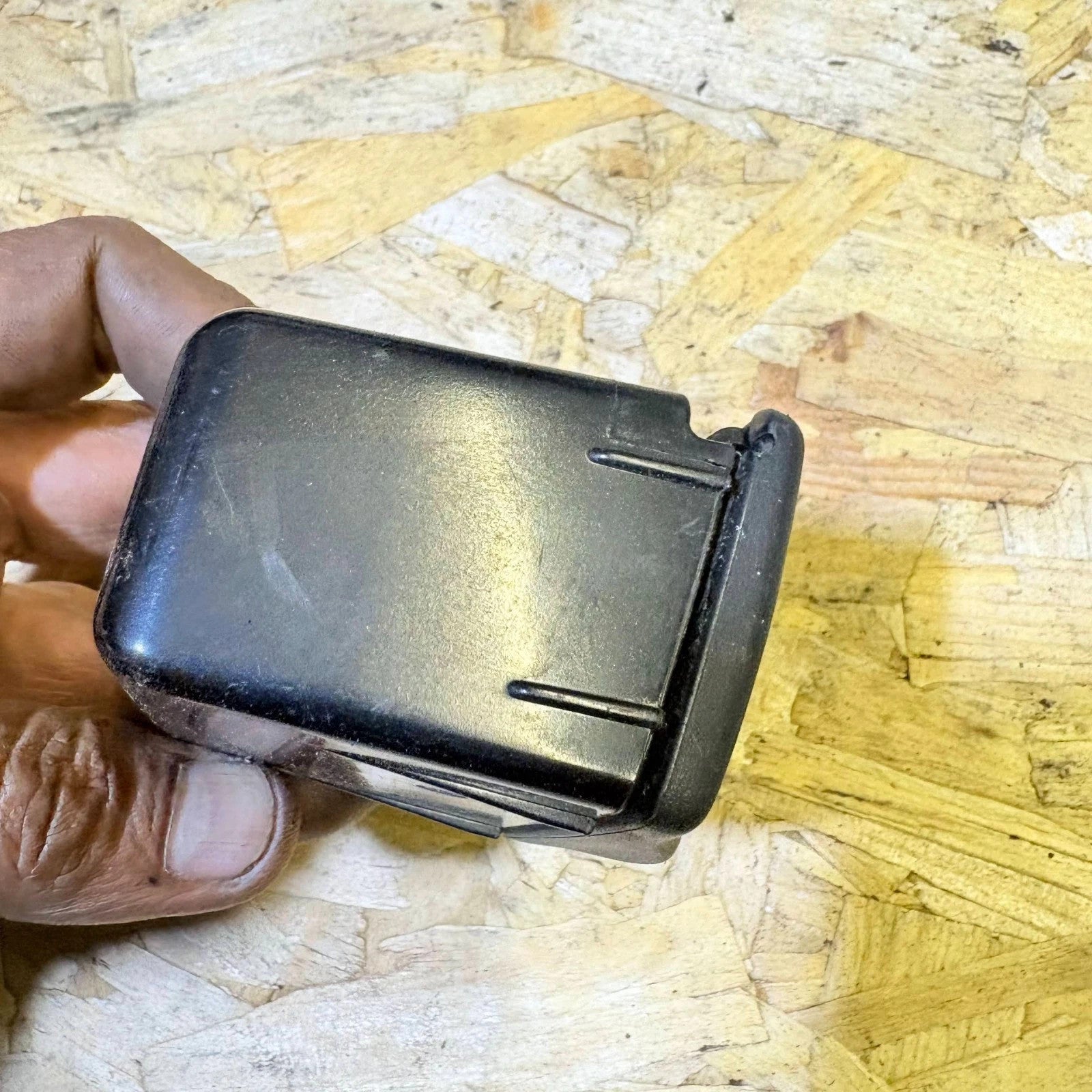 REAR CENTER ASHTRAY ORIGINAL FOR HONDA CIVIC 01-06 83480-S3N-0030