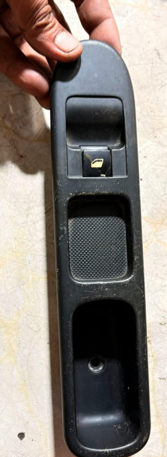PEUGEOT 307 FRONT DRIVERS WINDOW SWITCH REGULATOR BUTTONS 96351625XT 2001-2005