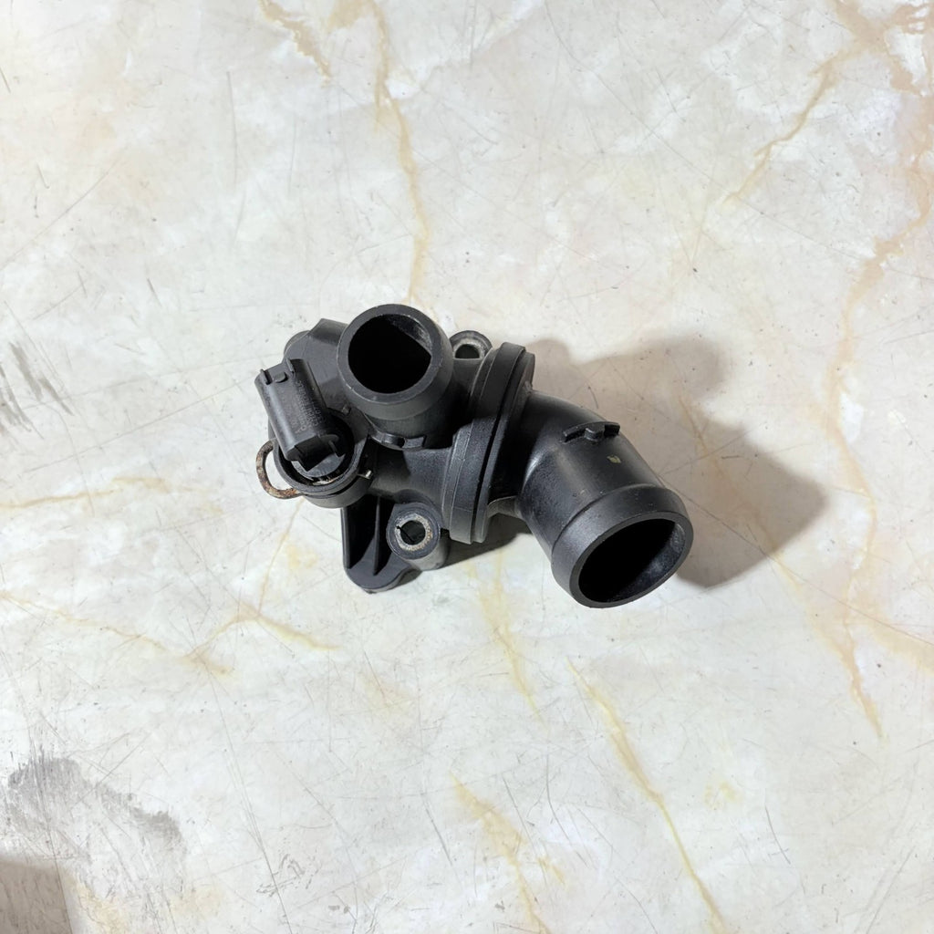 MERCEDES A SERIES 2012 THERMOSTAT & HOUSING A266 203 06 75