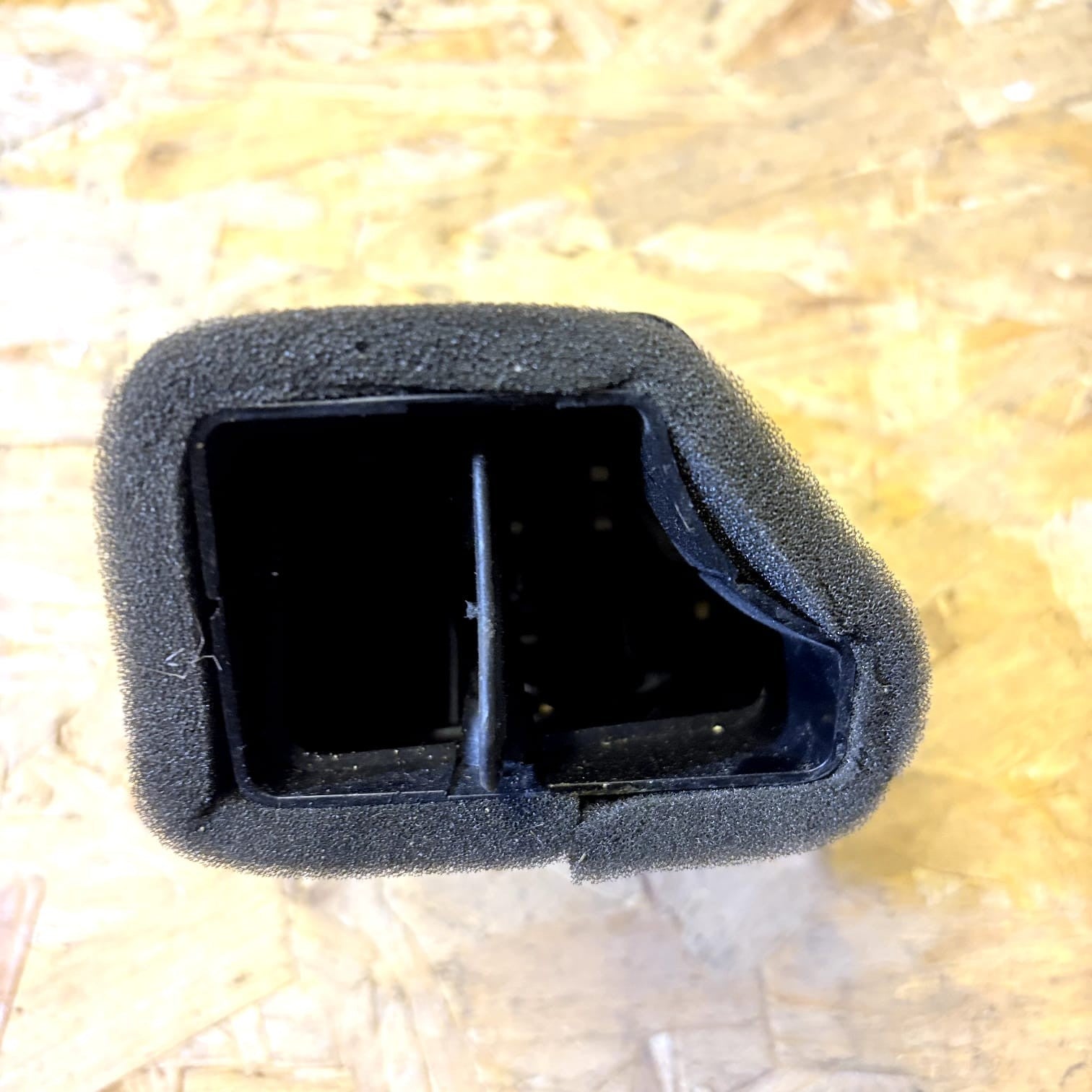 VW GOLF 2008-2012 Mk6 DASHBOARD AIR VENT DRIVER FRONT SIDE 5K0819704