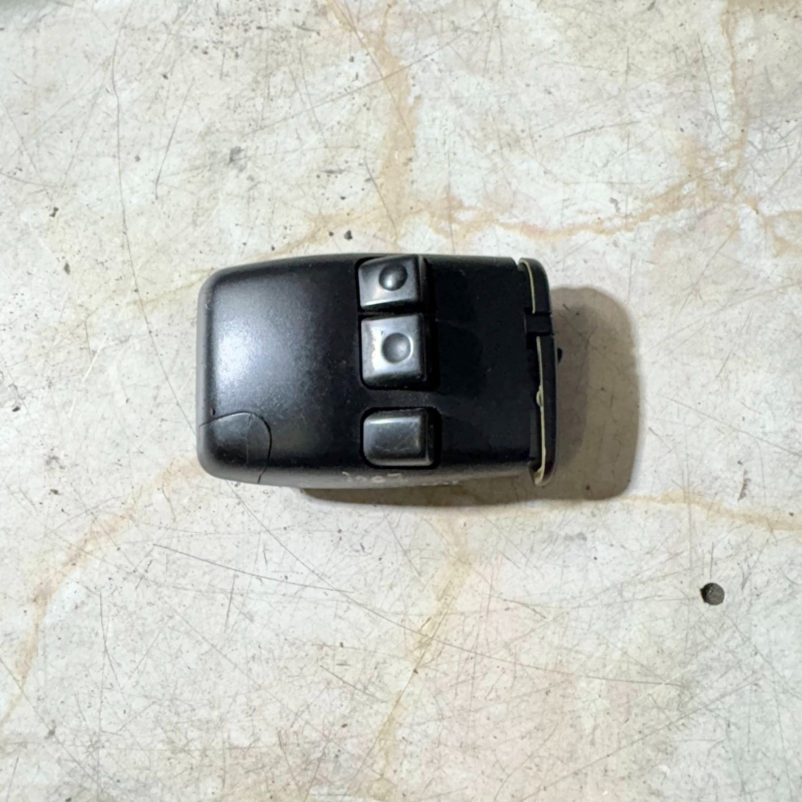 Toyota Steering Wheel Radio Volume Control 86230-20010