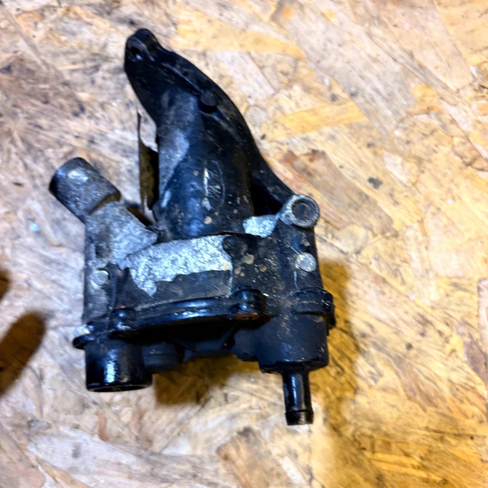 FORD TRANSIT CONNECT 2003 Vacuum Pump