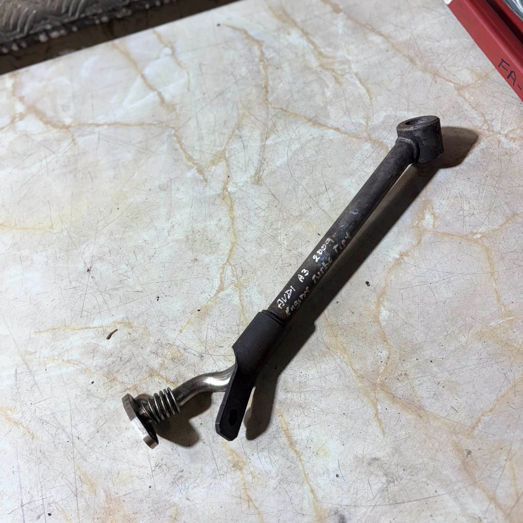 Audi A3 8P Turbo Bracket Support Oil Return Pipe 2009