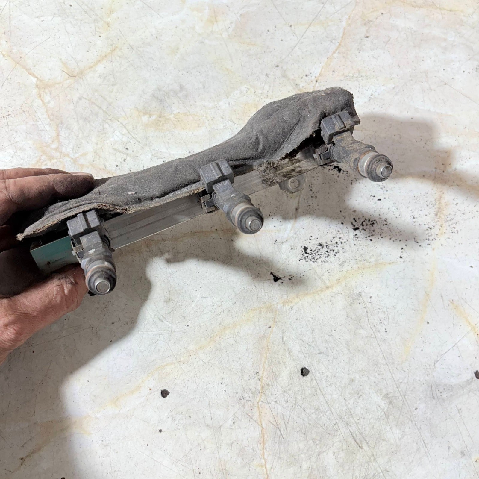 VAUXHALL CORSA D FUEL RAIL & INJECTORS 0280151207 BOSCH