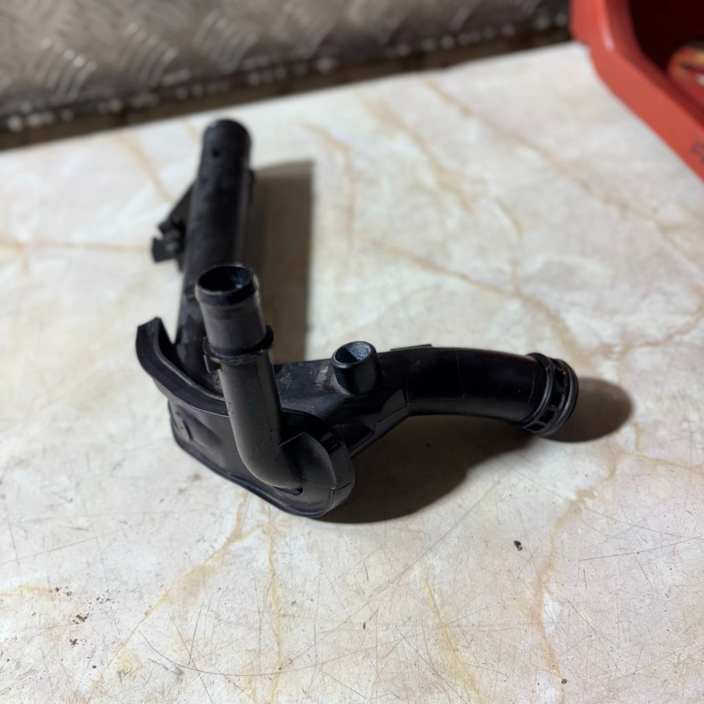 NISSAN PULSA 2014-2018 WATER COOLANT PIPE HOSE 21047-3766R