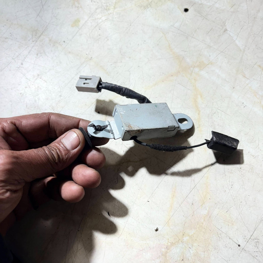 Mazda 6 GH 2008?2013 Aerial Antenna Amplifier GS1M-669N0