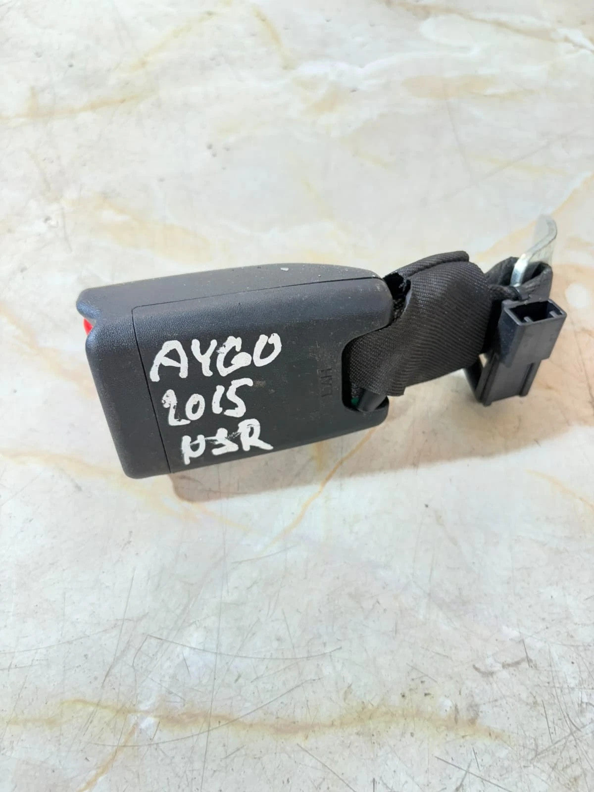Toyota Aygo Mk1 2005-2014 Rear Left Seat Belt Buckle Latch (NSR Passenger)