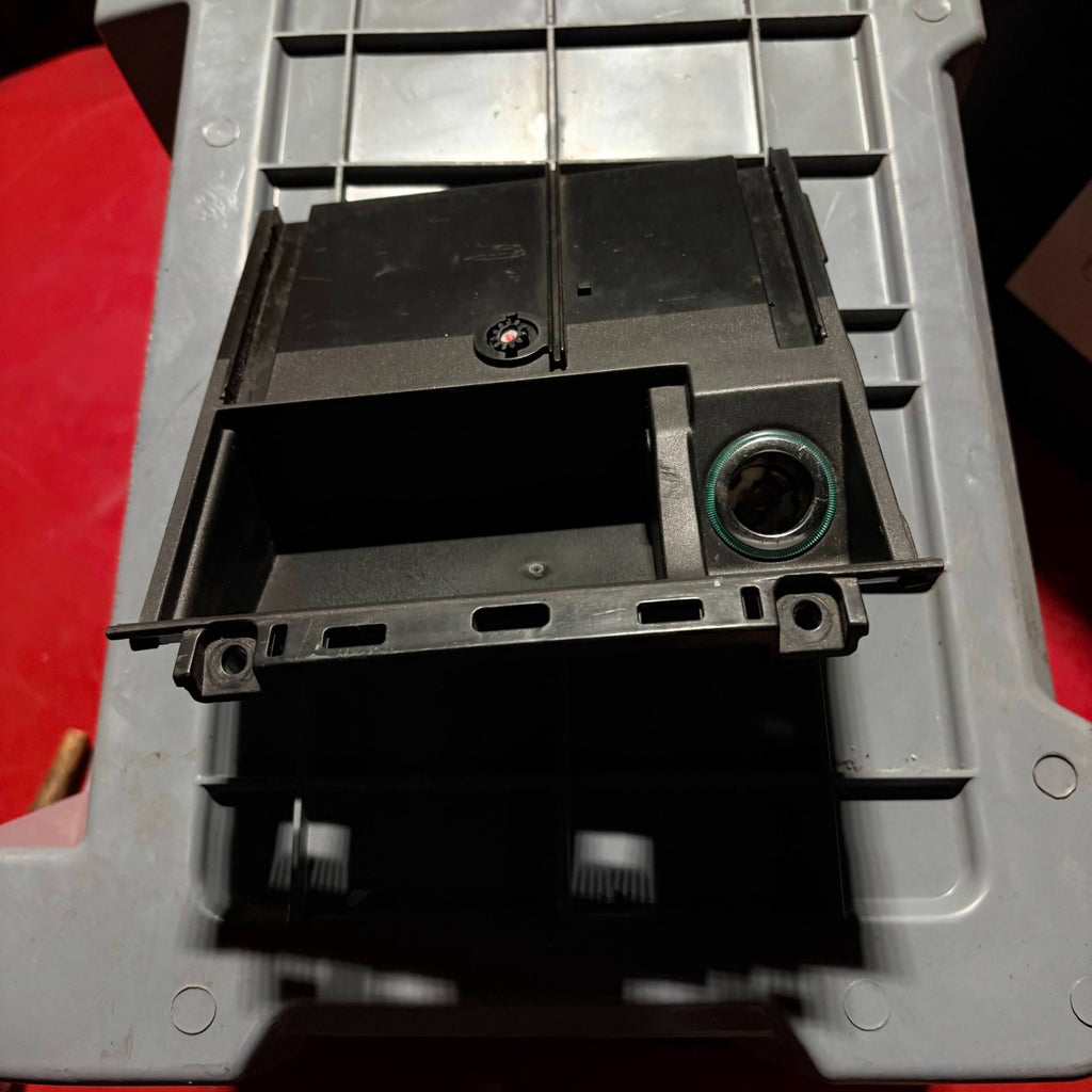 SKODA SUPERB 2009 FACELIFT ASHTRAY CENTRE CONSOLE 3T0857962 2013-2015
