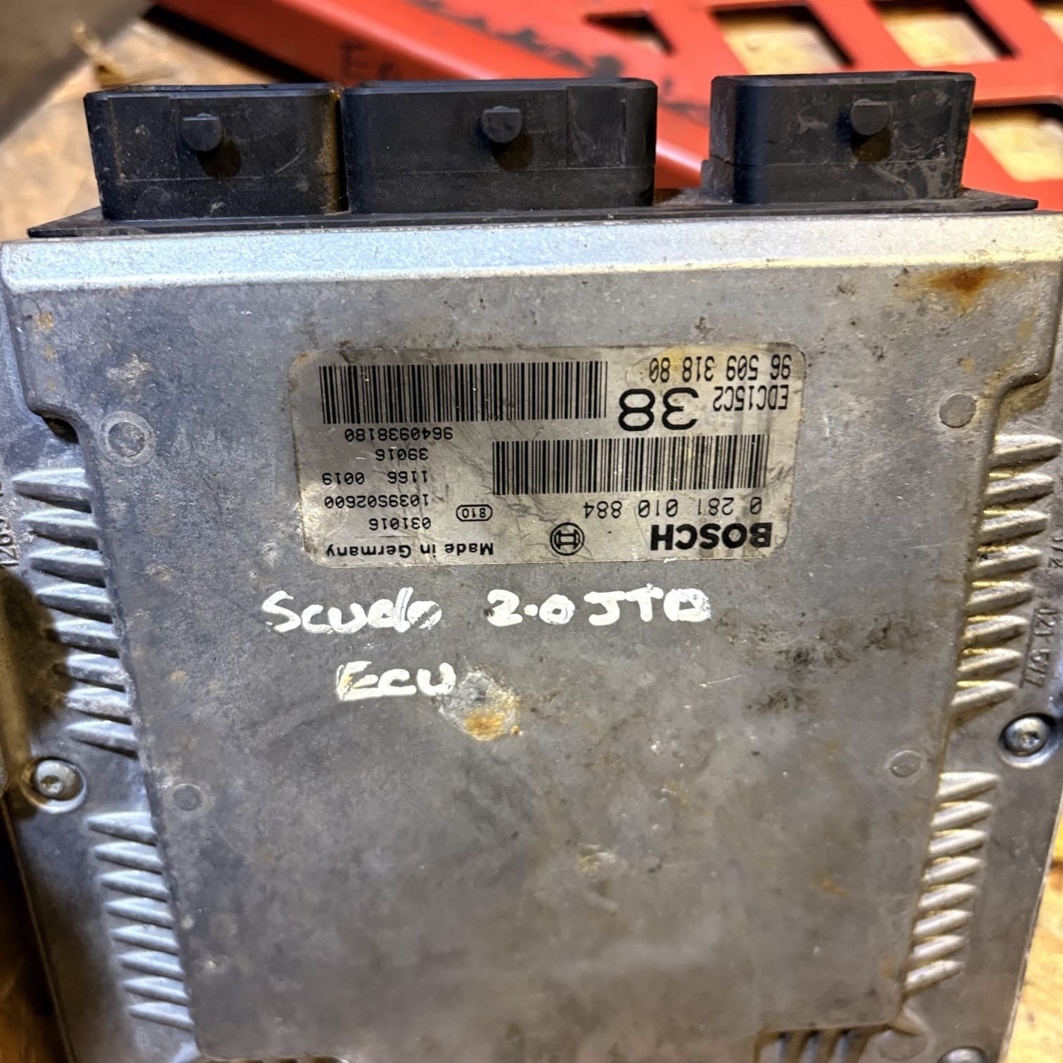 PEUGEOT CITROEN FIAT SCUDO DISPATCH 0281010884 9650931880 ECU ENGINE CONTROL