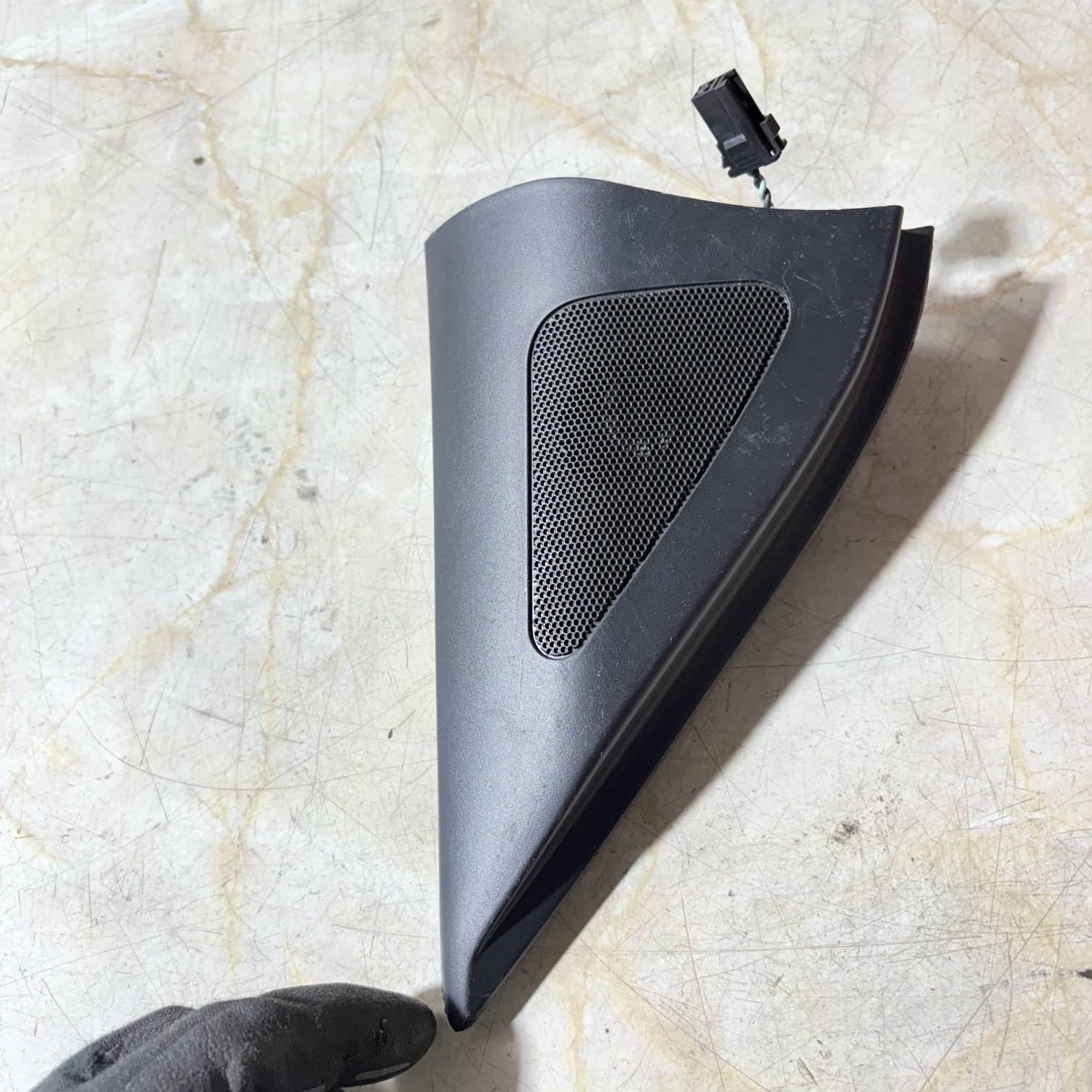 2011 HYUNDAI SANTA FE DOOR TWEETER SPEAKER AND TRIM FRONTOSF 87881-2B010