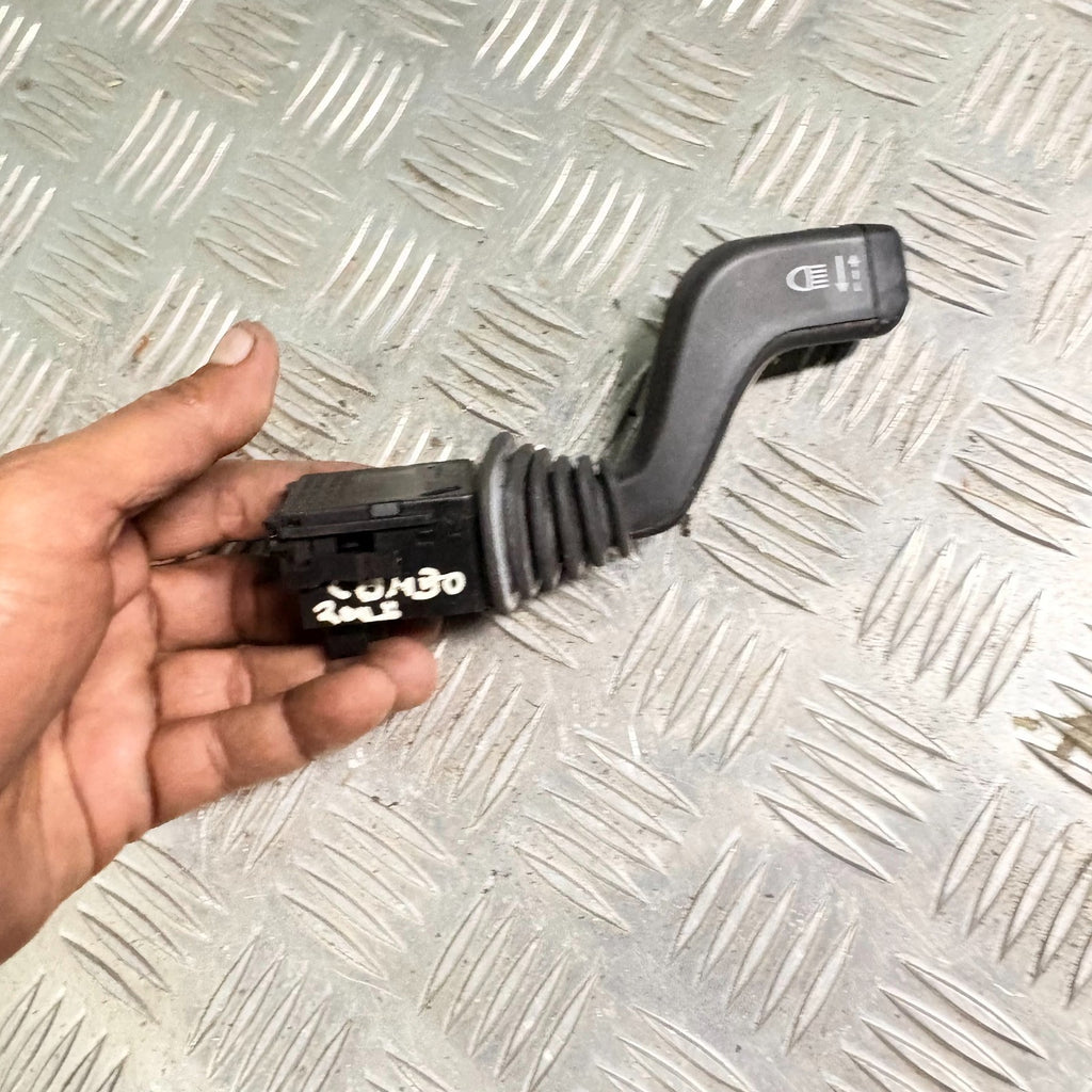 Vaxuhall Combo C 2003 Turn signal indicator stalk 09185415