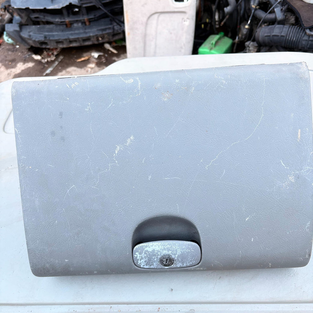 Hyundai Santa Fe Mk1 SM 2005-2006 Grey Glove Box Dashboard Storage Compartment