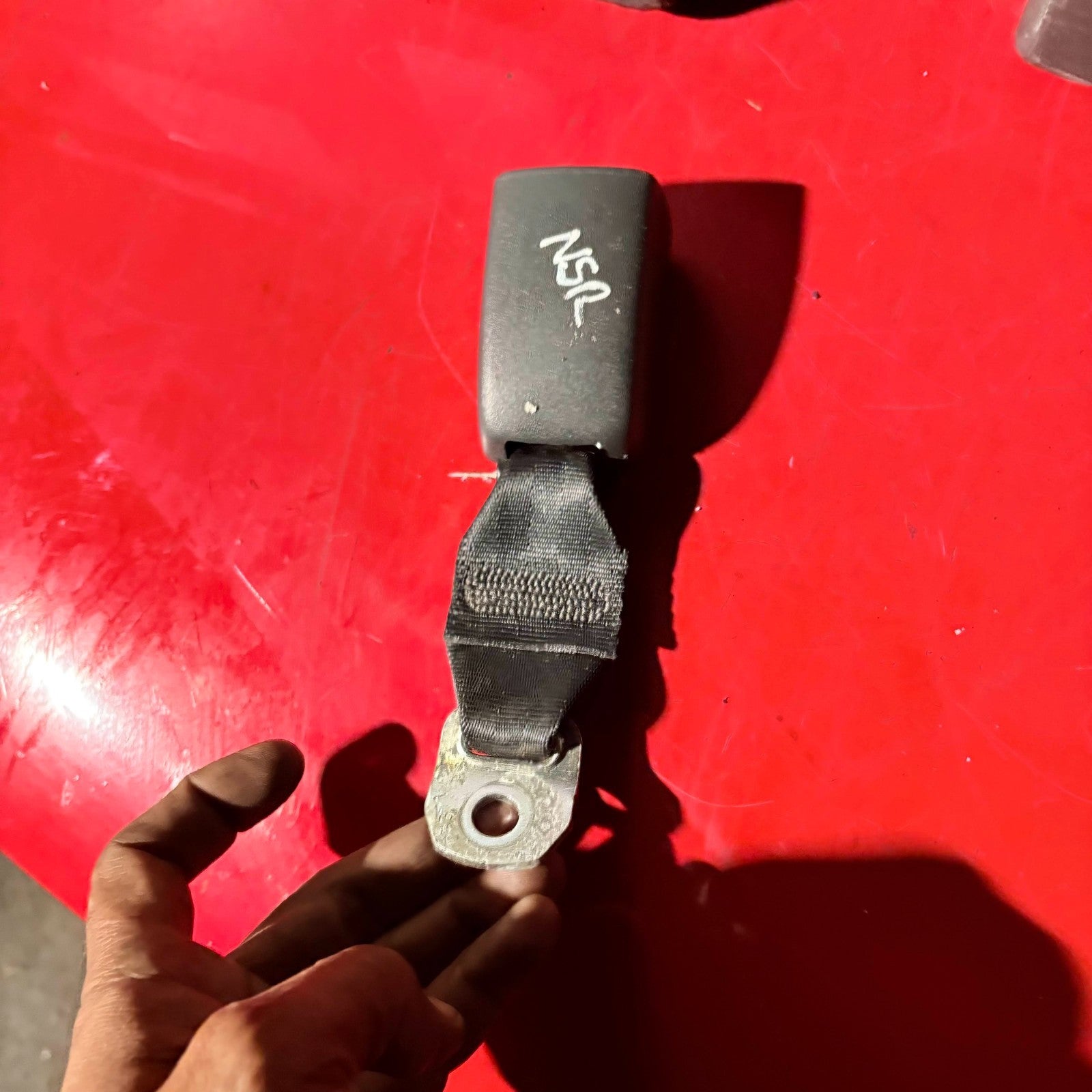 TOYOTA AYGO 2013 Back SEAT BELT BUCKLE CLIP REAR LEFT E034501