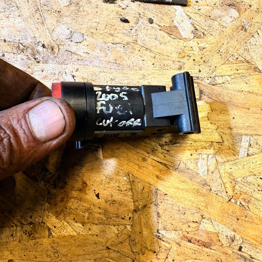 Jaguar S-Type Fuel Cut Off Switch 5L2T-9341-AA 2005 22968573