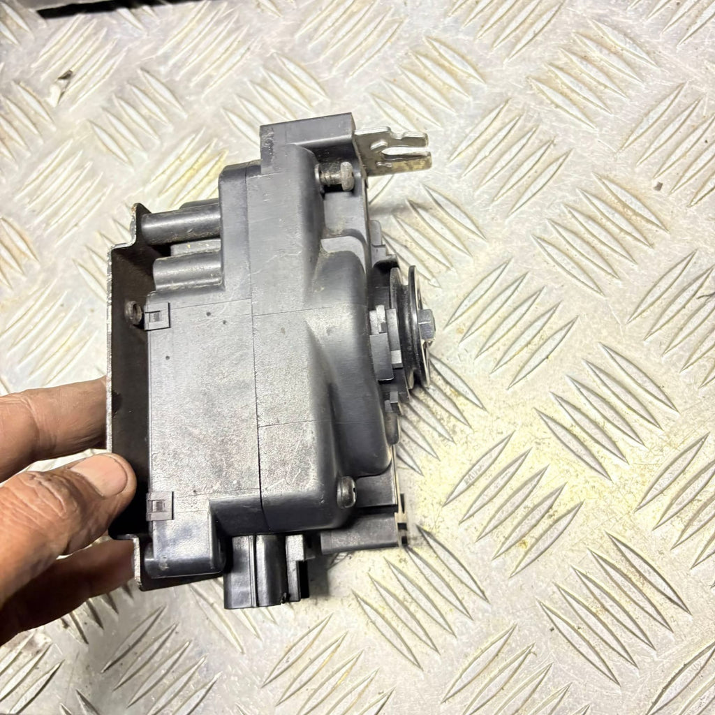 Hyundai Santa Fe 2000-2006 Cruise Control Module 96410-26200 G6T23376M1