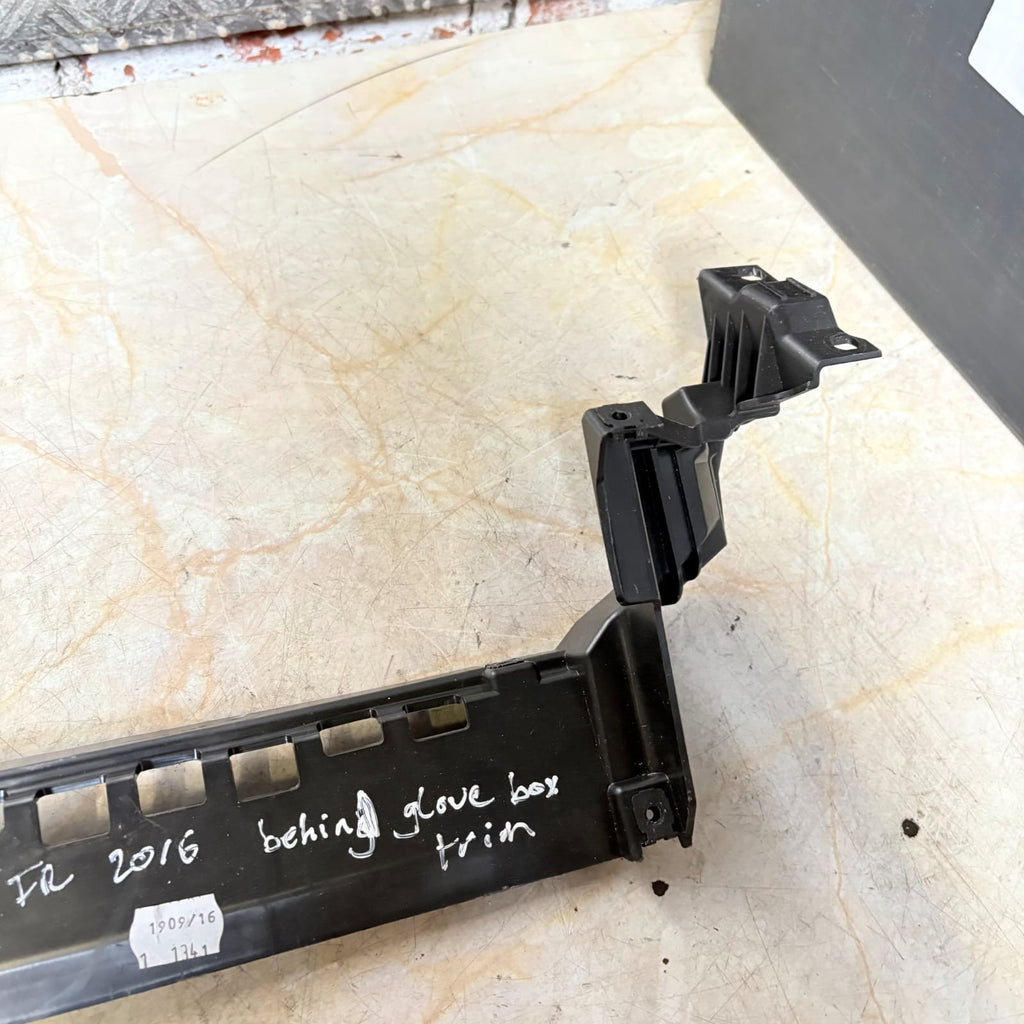 6p1857022 Interior 09685-000 Seat Ibiza DE2254727-21-2016
