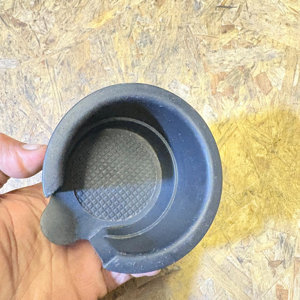 Land Rover Discovery 3 L319 05-07 Centre Console Cup Holder FWW500060XXX