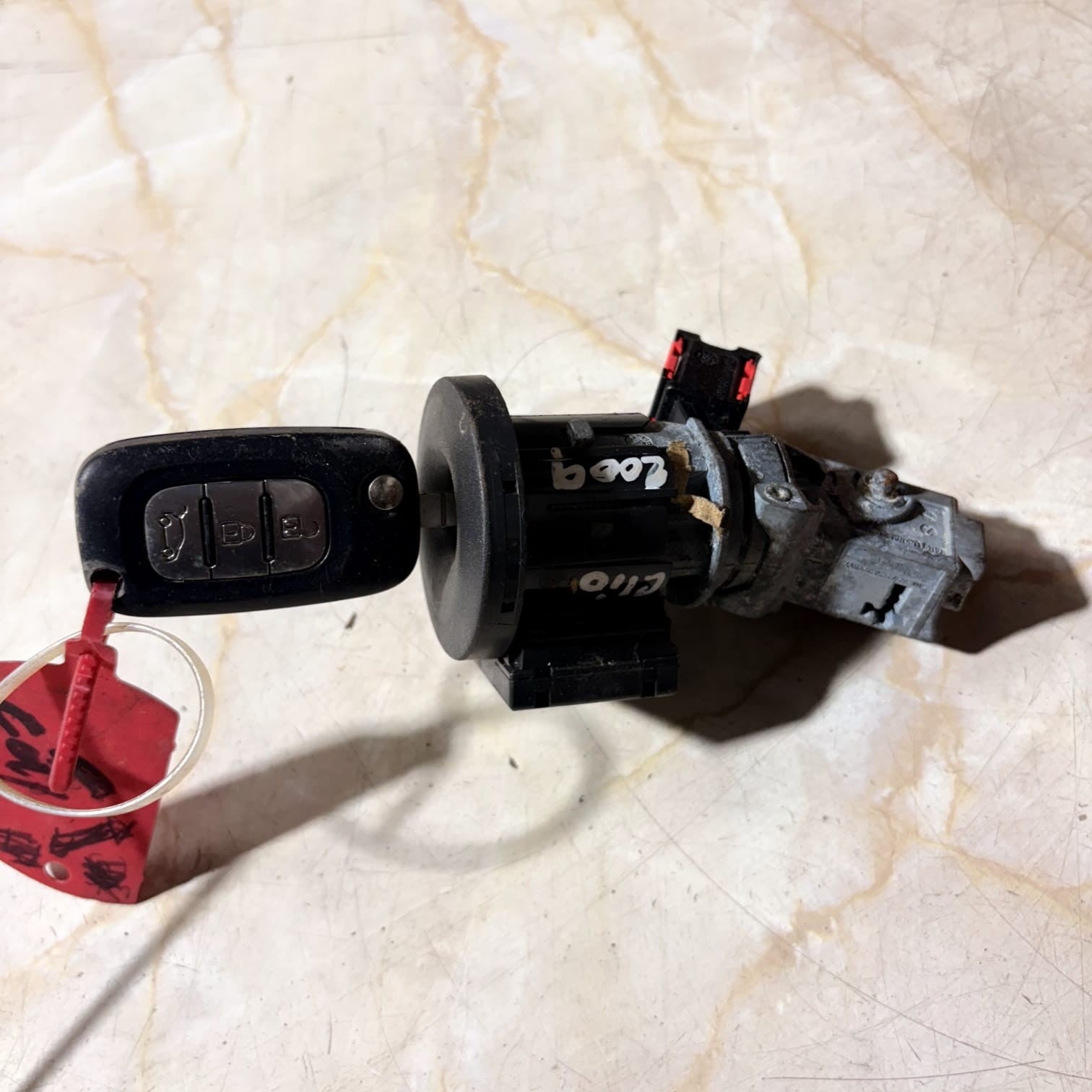 RENAULT 2009 21673884-72 8200214173g Ignition Barrels(Ignition Swit UK2328015-00