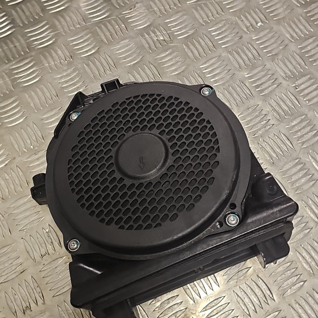 KIA STINGER CK HARMAN SUBWOOFER DRIVER FLOOR SPEAKER 96380-J5050 2018-2021