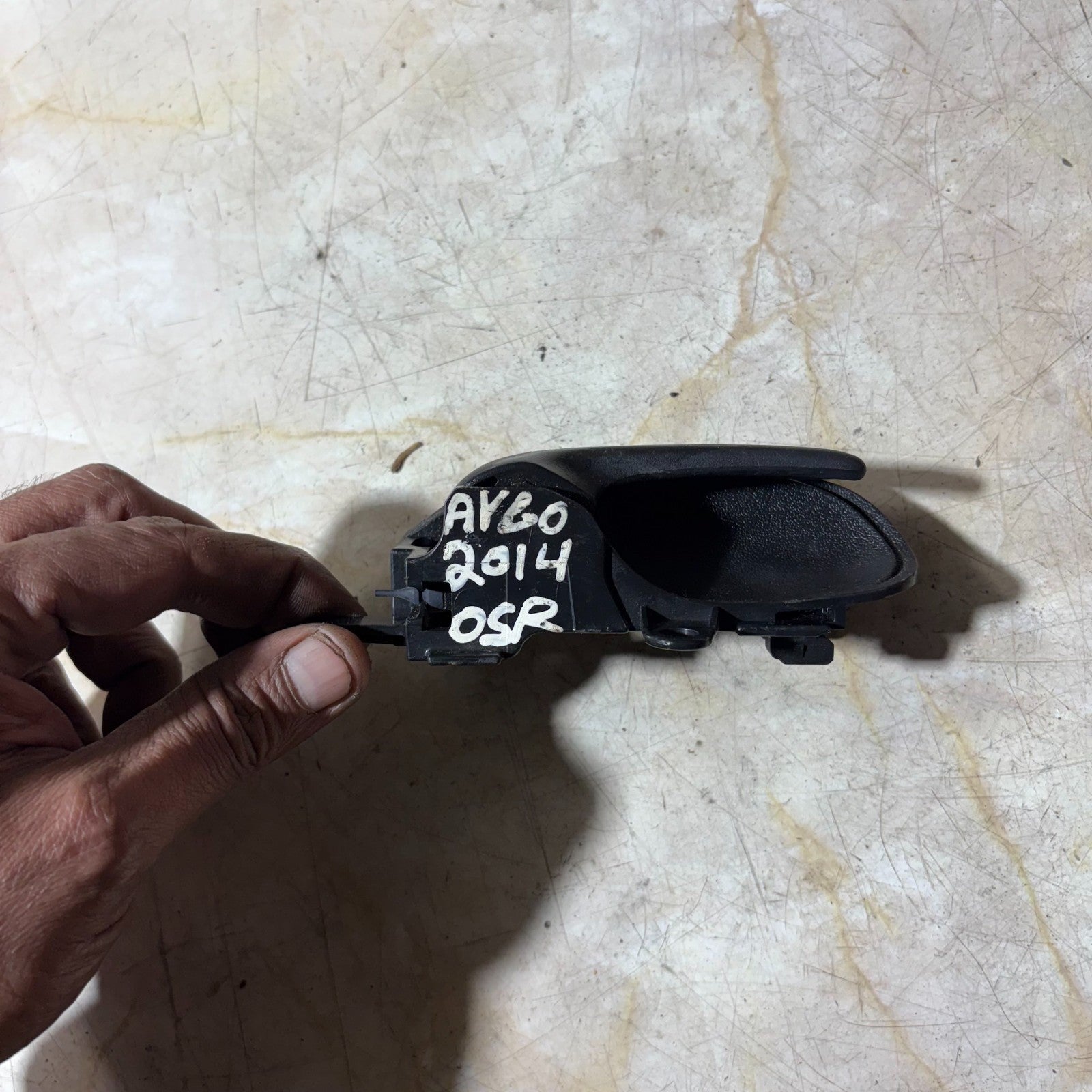 TOYOTA AYGO OSR DRIVERS SIDE REAR INNER DOOR HANDLE 2005-2014