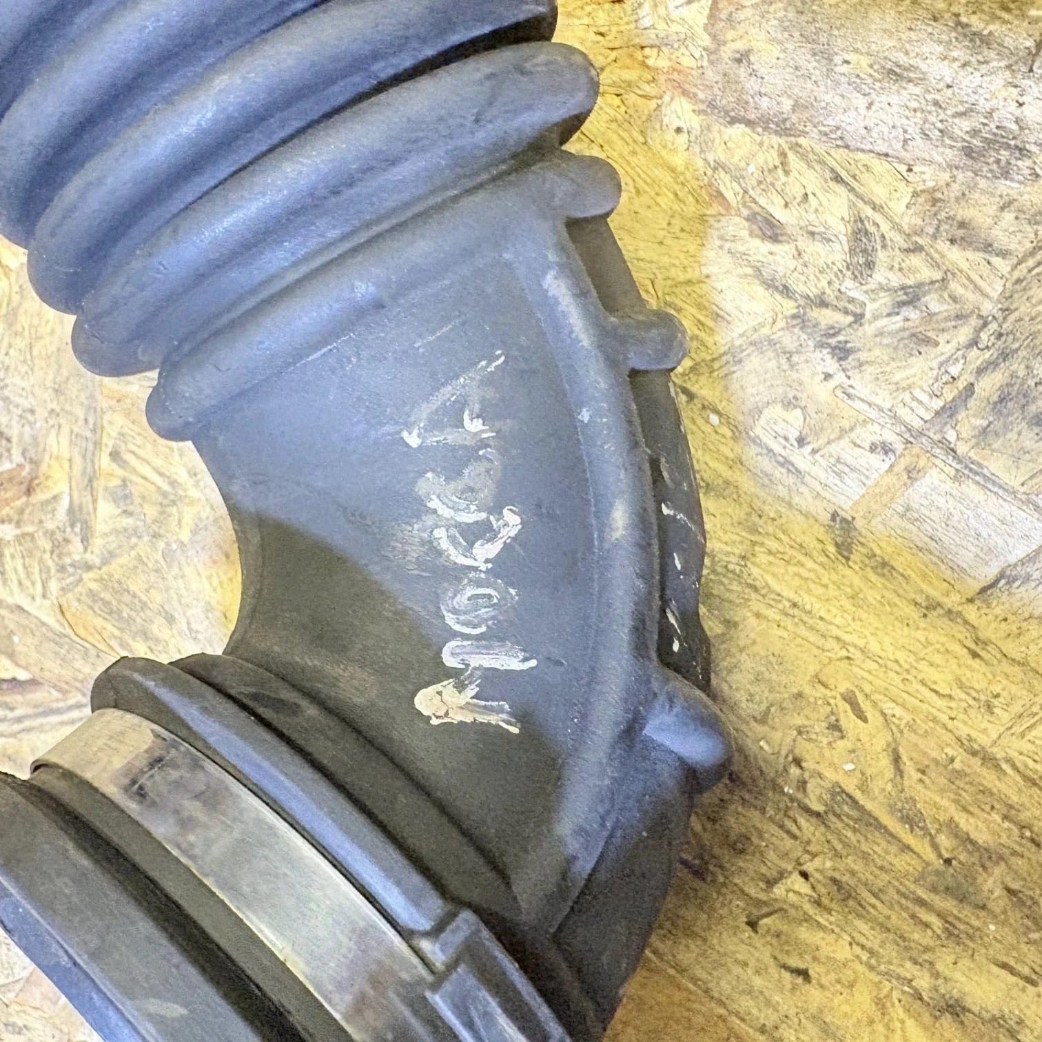 Vauxhall Mokka/Mokka X 1.6 Petrol Air Intake Pipe Hose 95022171 2012-19