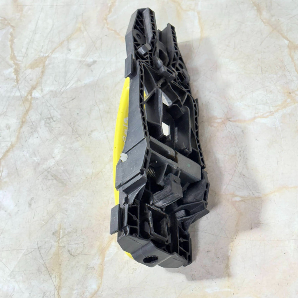 Skoda Rapid 2012-2017 Left Front Exterior Door Handle NSF Yellow 5N0837205M