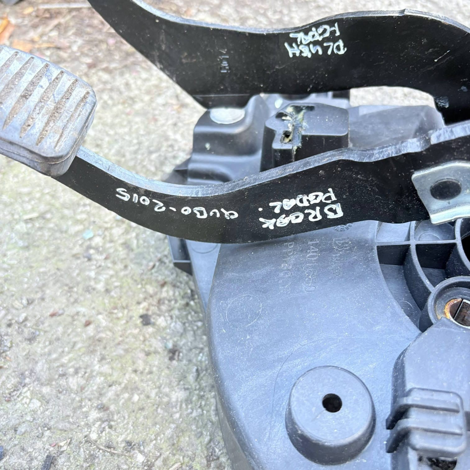 Fiat Qubo Brake Clutch Pedal Box 2008-2019 51944741